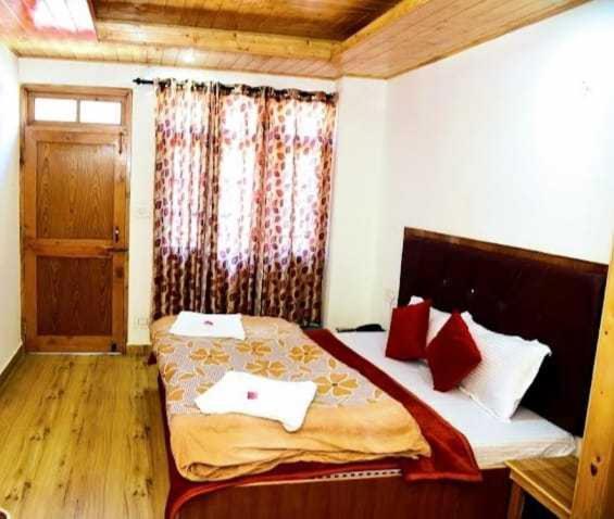 Himalayan Palace Hotel Manāli Eksteriør billede